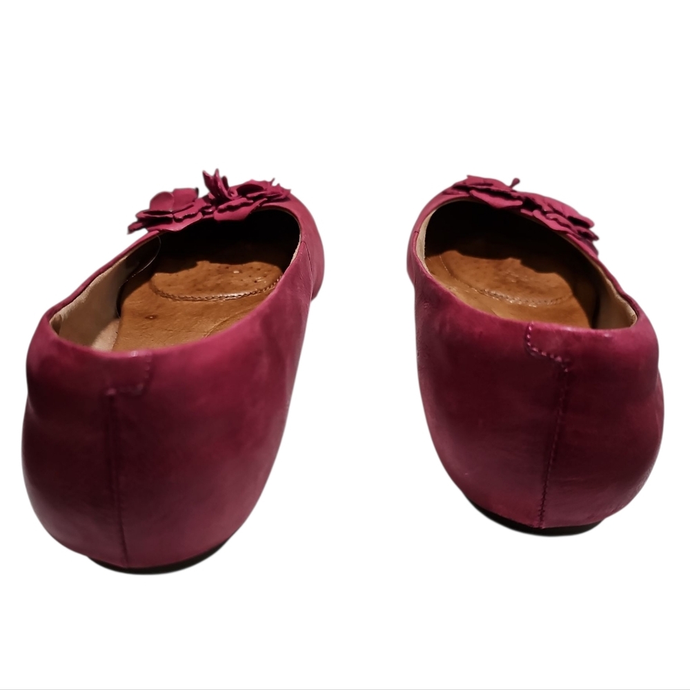 Clarks Artisan Pink Leather Flower Flats 9W Comfort Slip On Ballet Shoes Boho - Picture 4 of 8